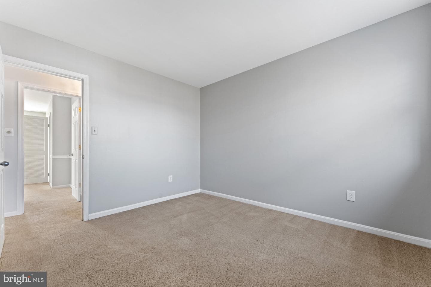 8160 Electric Avenue photo 35