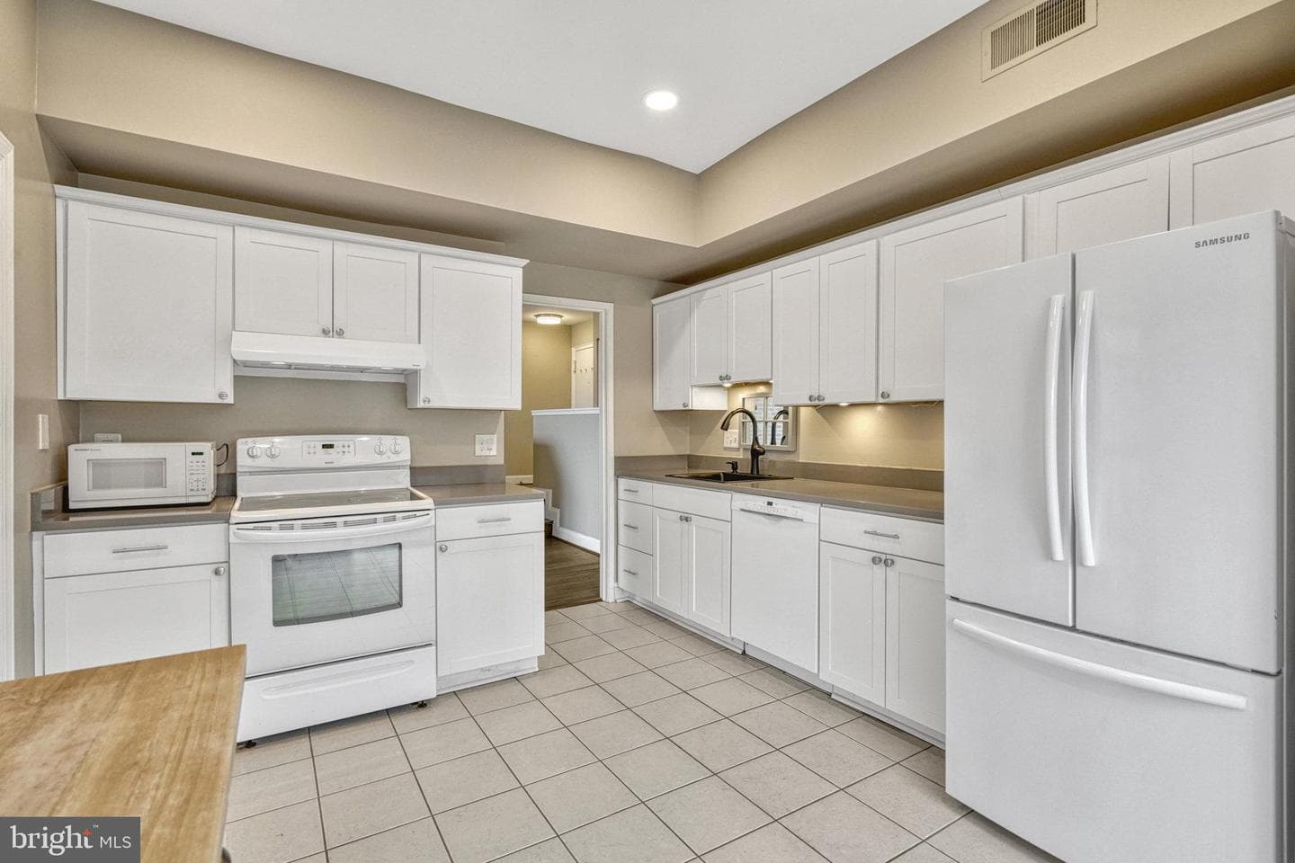 11556 Rolling Green Court #15/300 photo 10