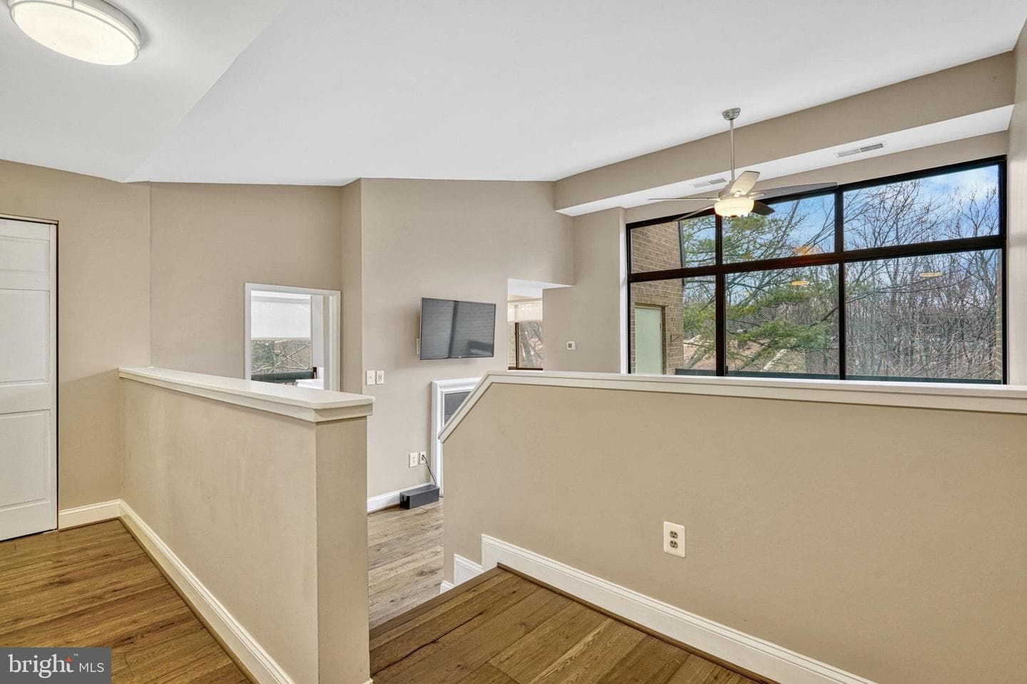 11556 Rolling Green Court #15/300 photo 2