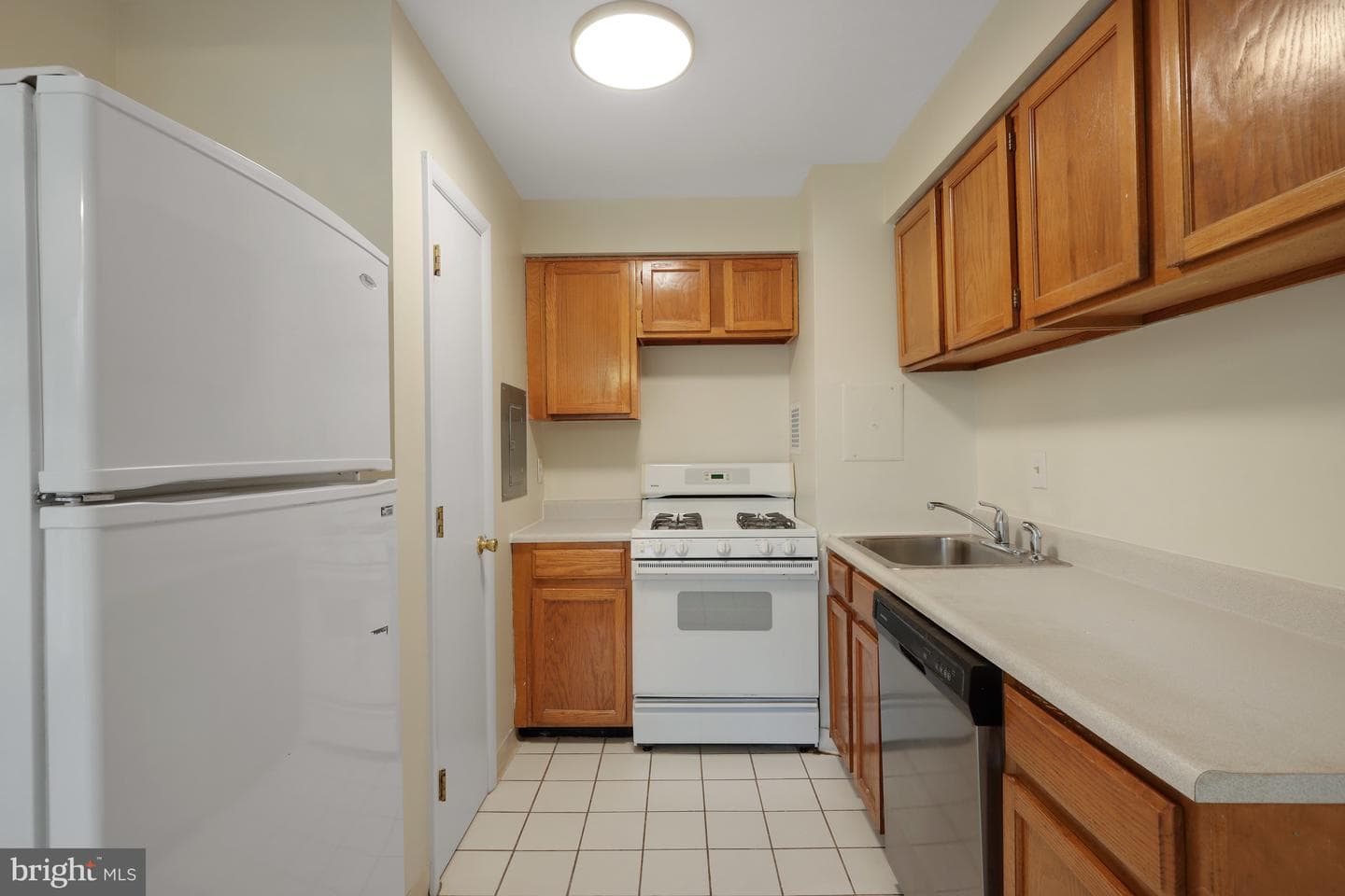 4355 Ivymount Court #14 photo 8