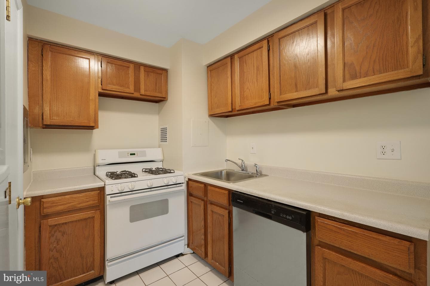 4355 Ivymount Court #14 photo 9