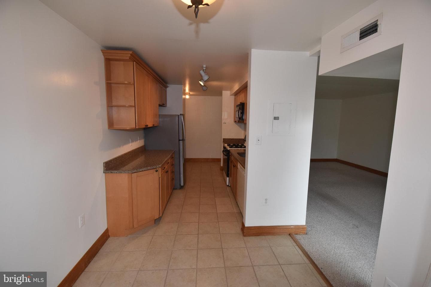 2840 Dover Lane #102 photo 3