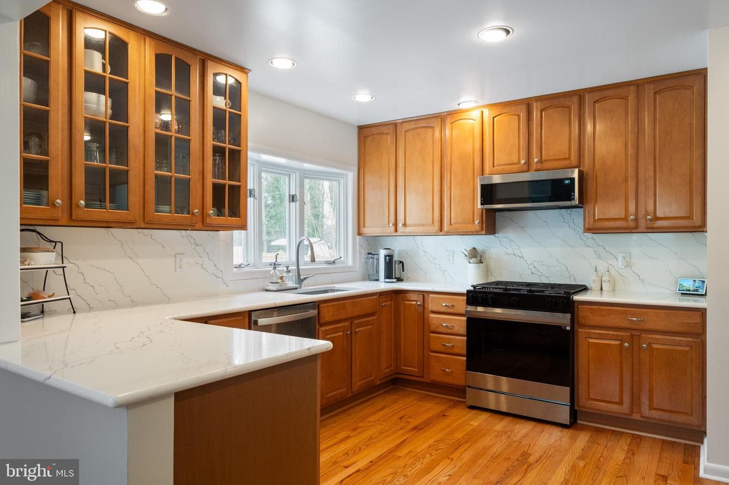 8605 Cyrus Place photo 10