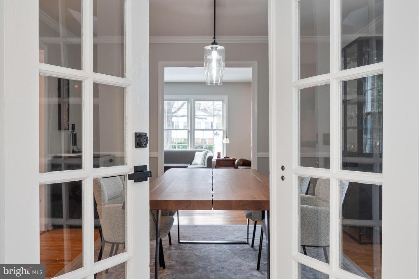 8605 Cyrus Place photo 17