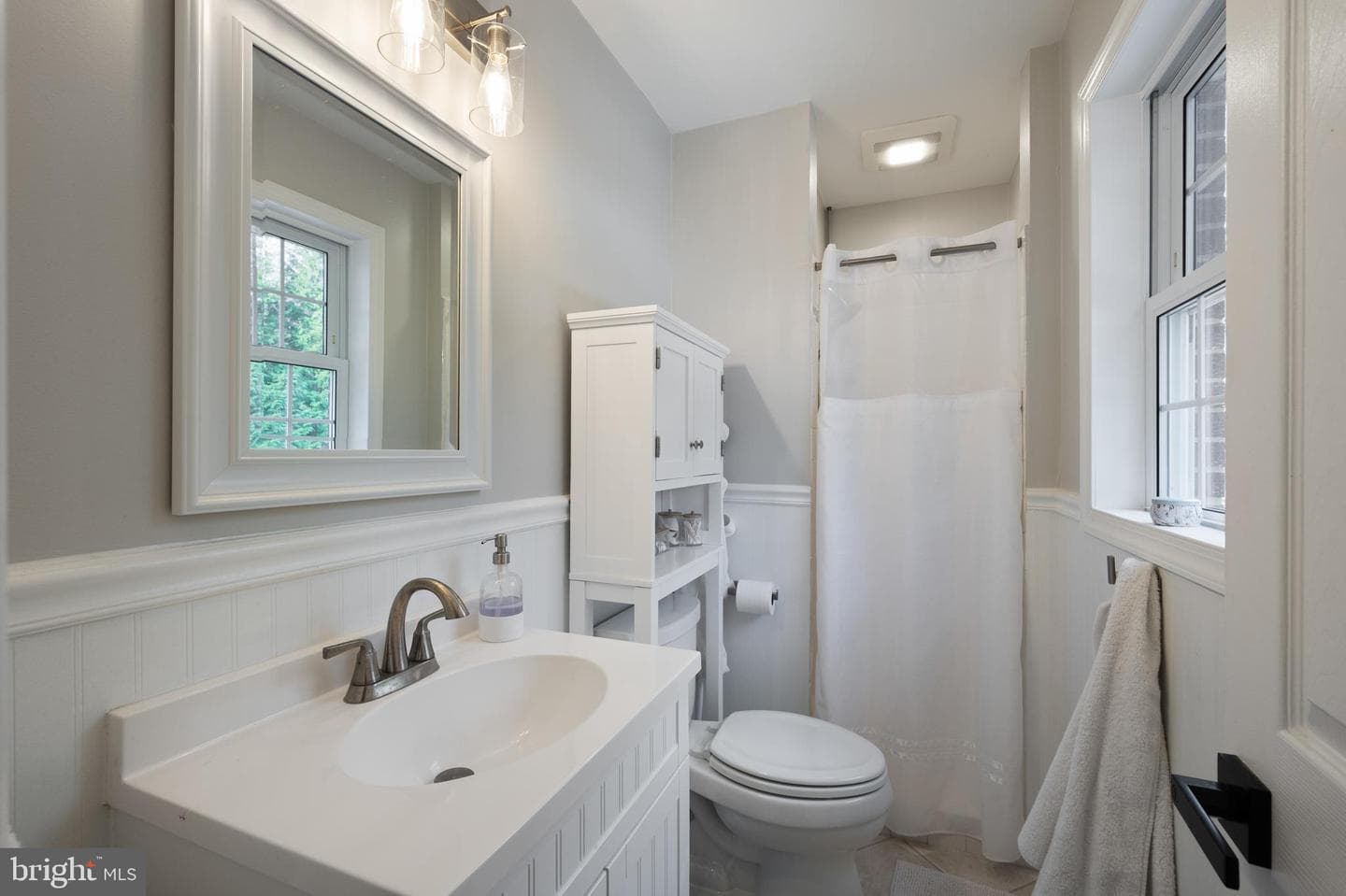 8605 Cyrus Place photo 24