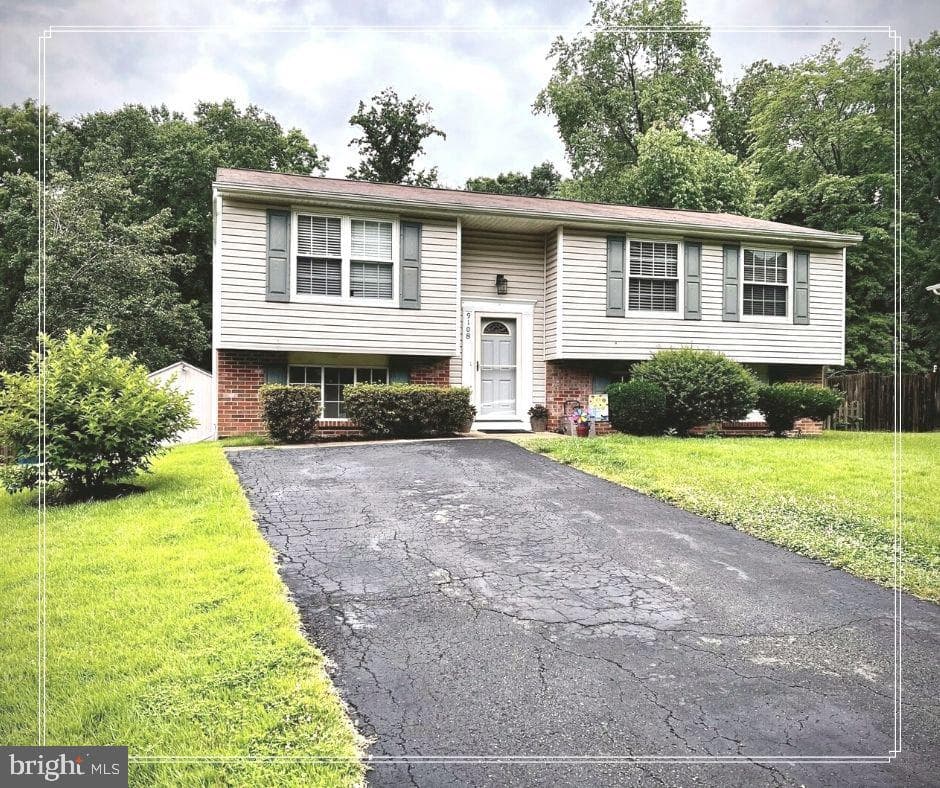 9108 Fox Lair Drive photo 2