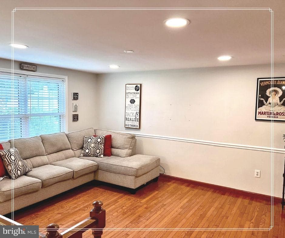 9108 Fox Lair Drive photo 28