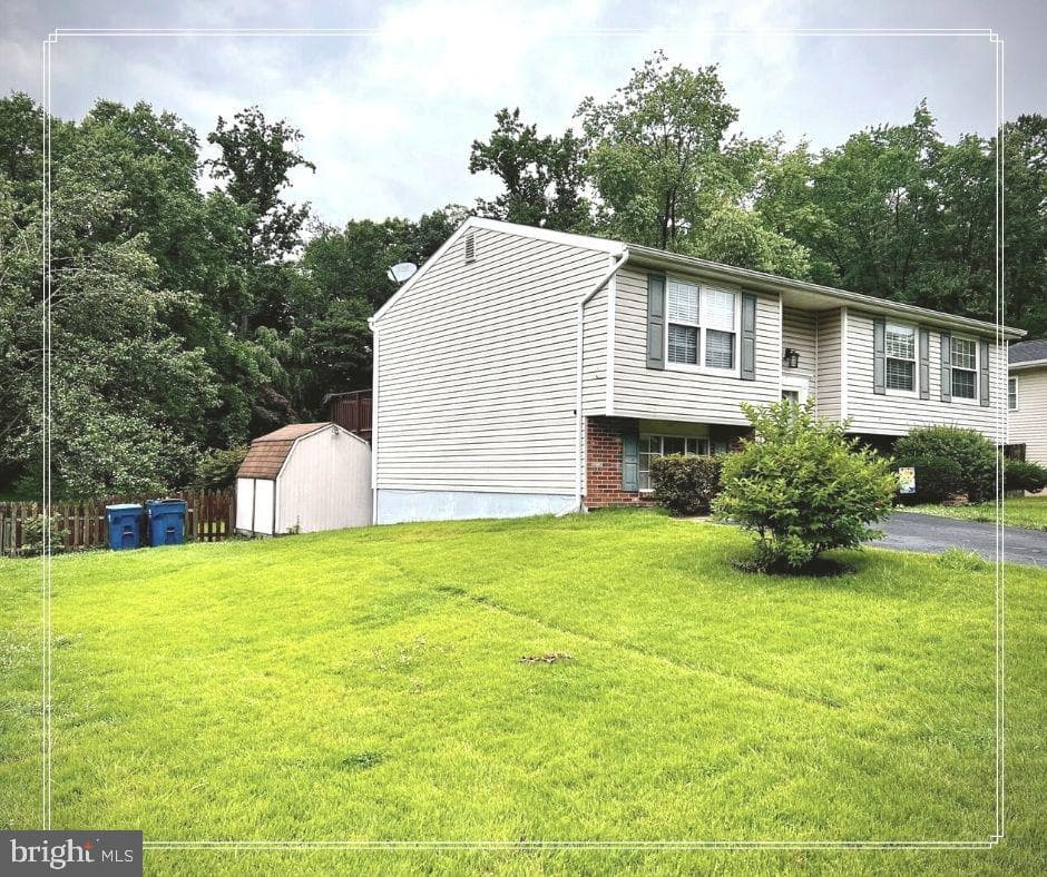 9108 Fox Lair Drive photo 3