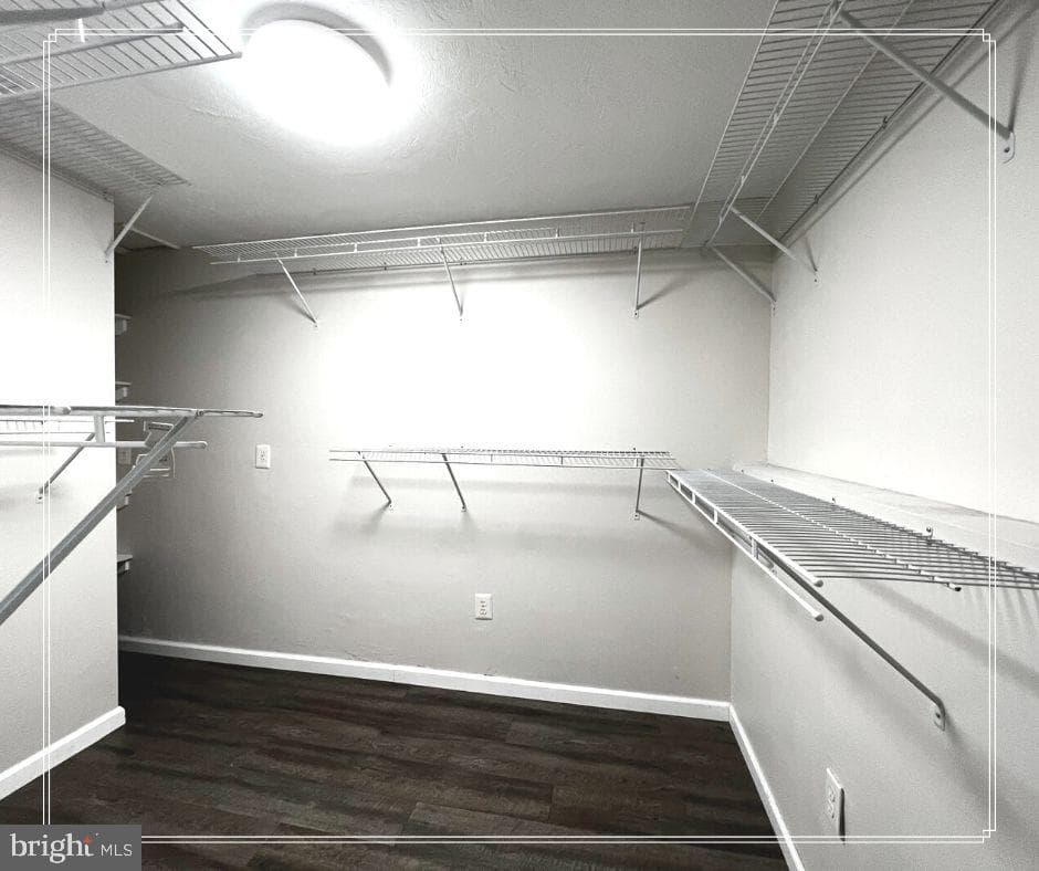 9108 Fox Lair Drive photo 38