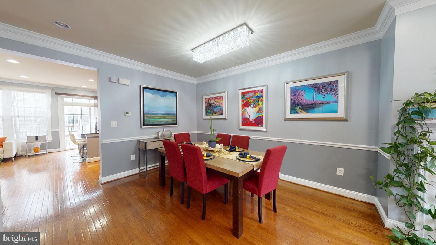 8042 Reserve Way photo 6