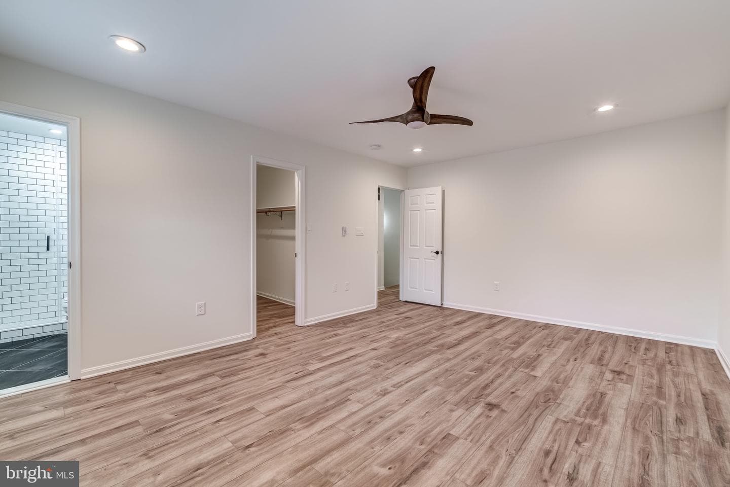 6403 Seven Oaks Drive photo 20