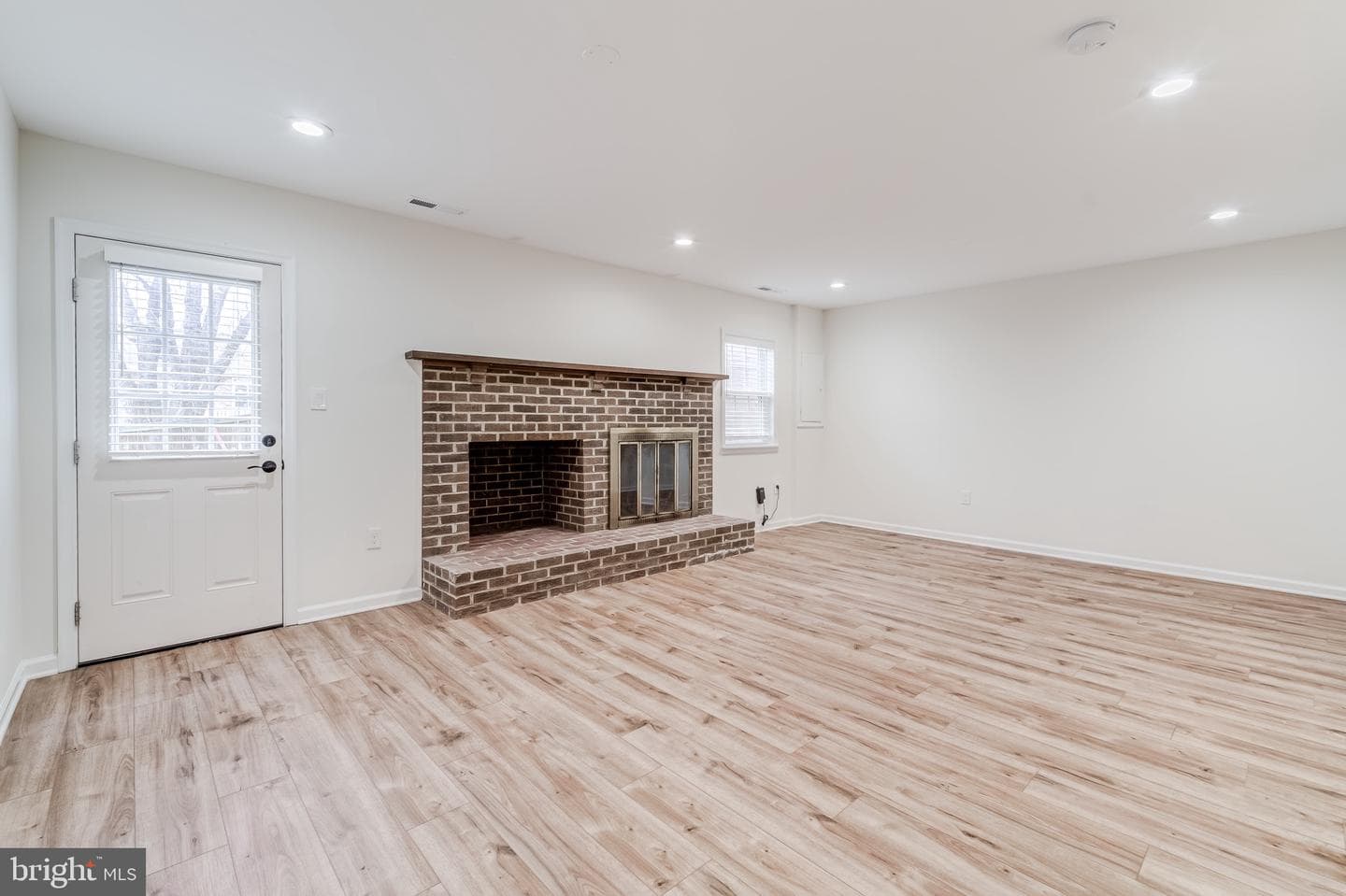 6403 Seven Oaks Drive photo 31