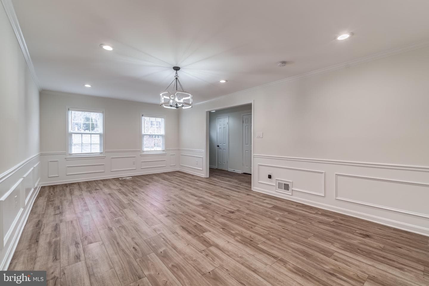 6403 Seven Oaks Drive photo 8