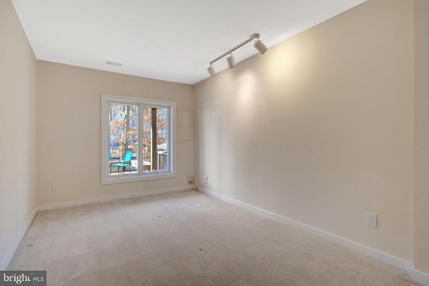 1911 Lakeport Way photo 59