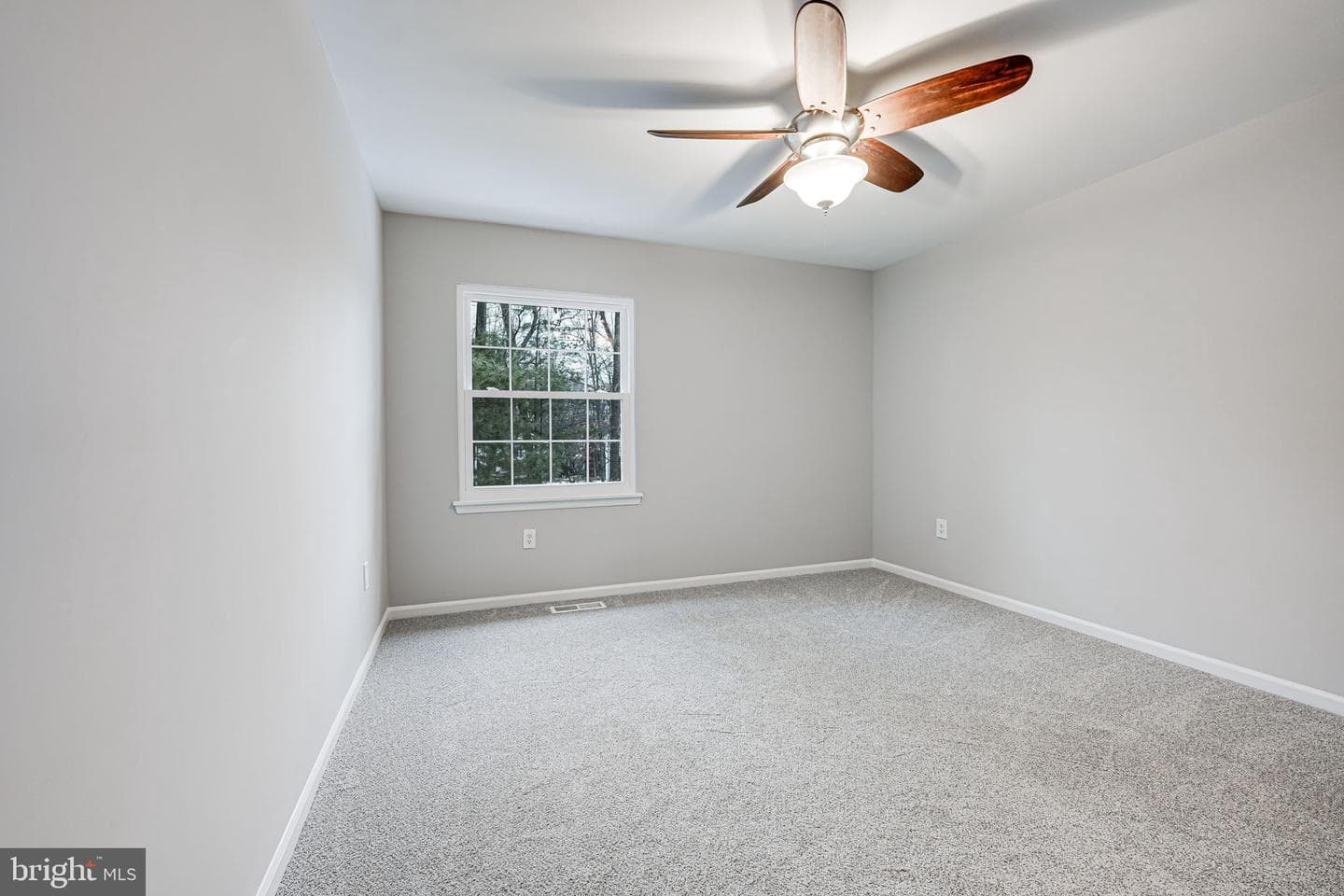 7601 Cervantes Court photo 25