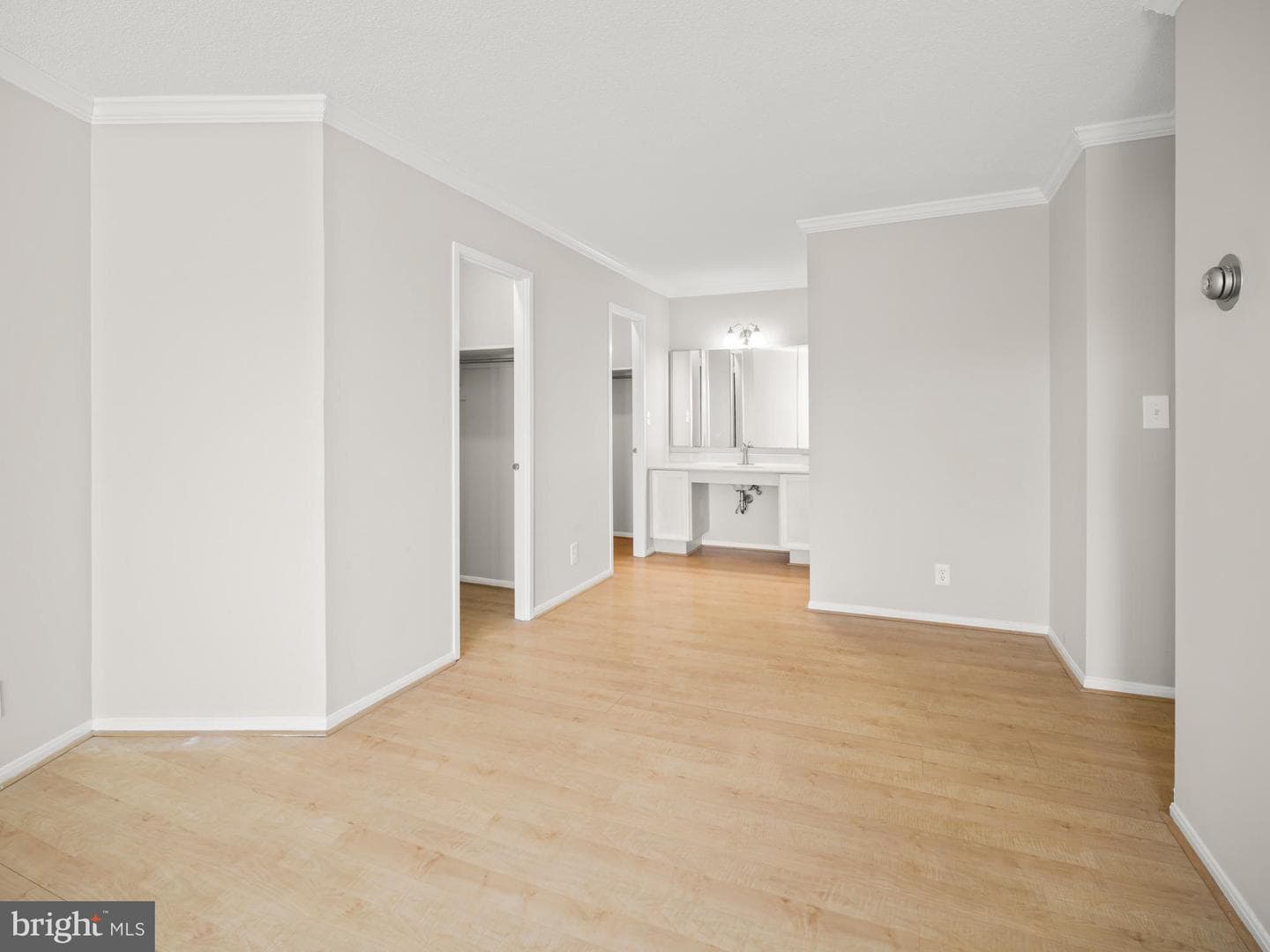 8370 Greensboro Drive #1001 photo 17