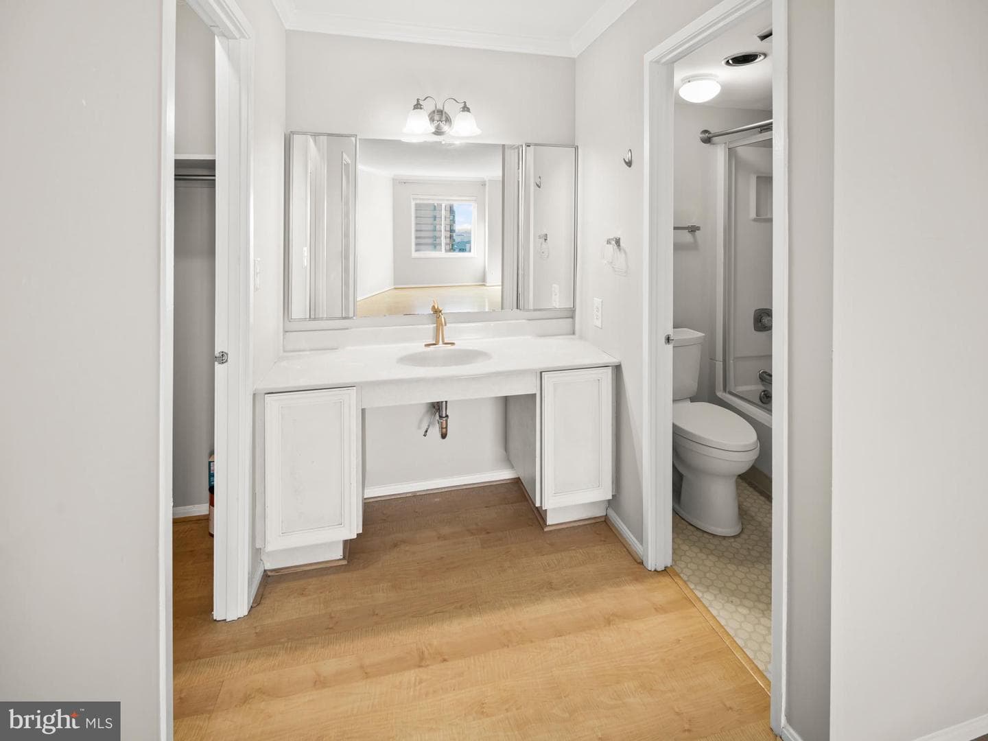 8370 Greensboro Drive #1001 photo 18