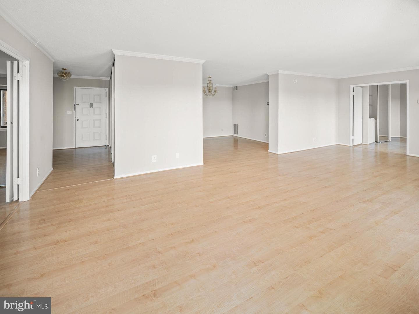 8370 Greensboro Drive #1001 photo 9
