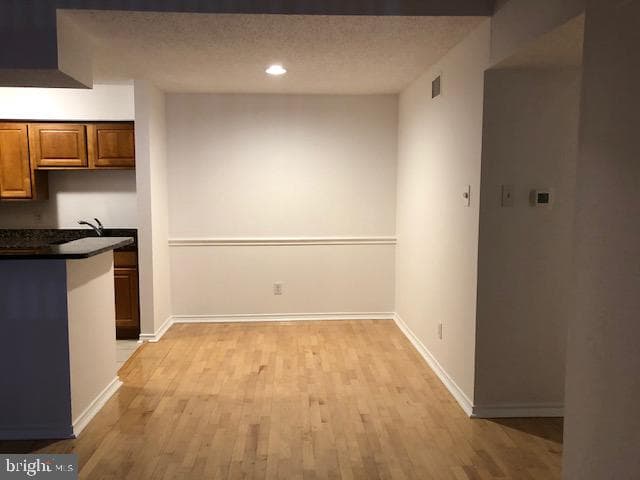 1532 Lincoln Way #302 photo 4