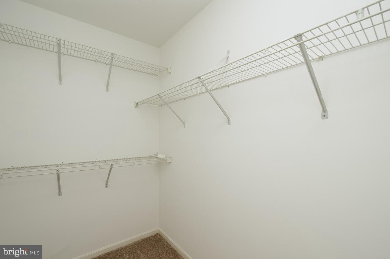 5215 Dunstable Lane photo 16