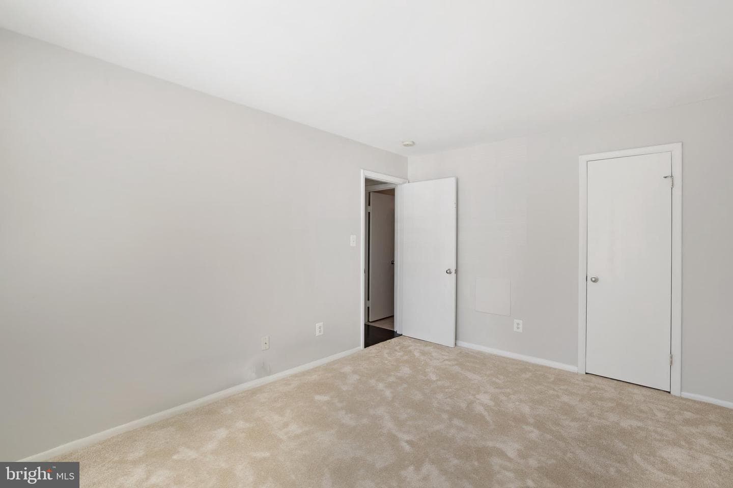 11659 Chesterfield Court #11659-B photo 24