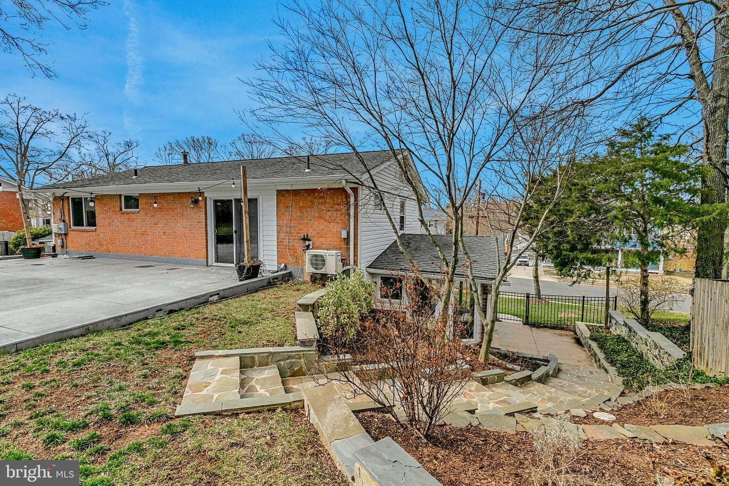 7003 Vancouver Road photo 36
