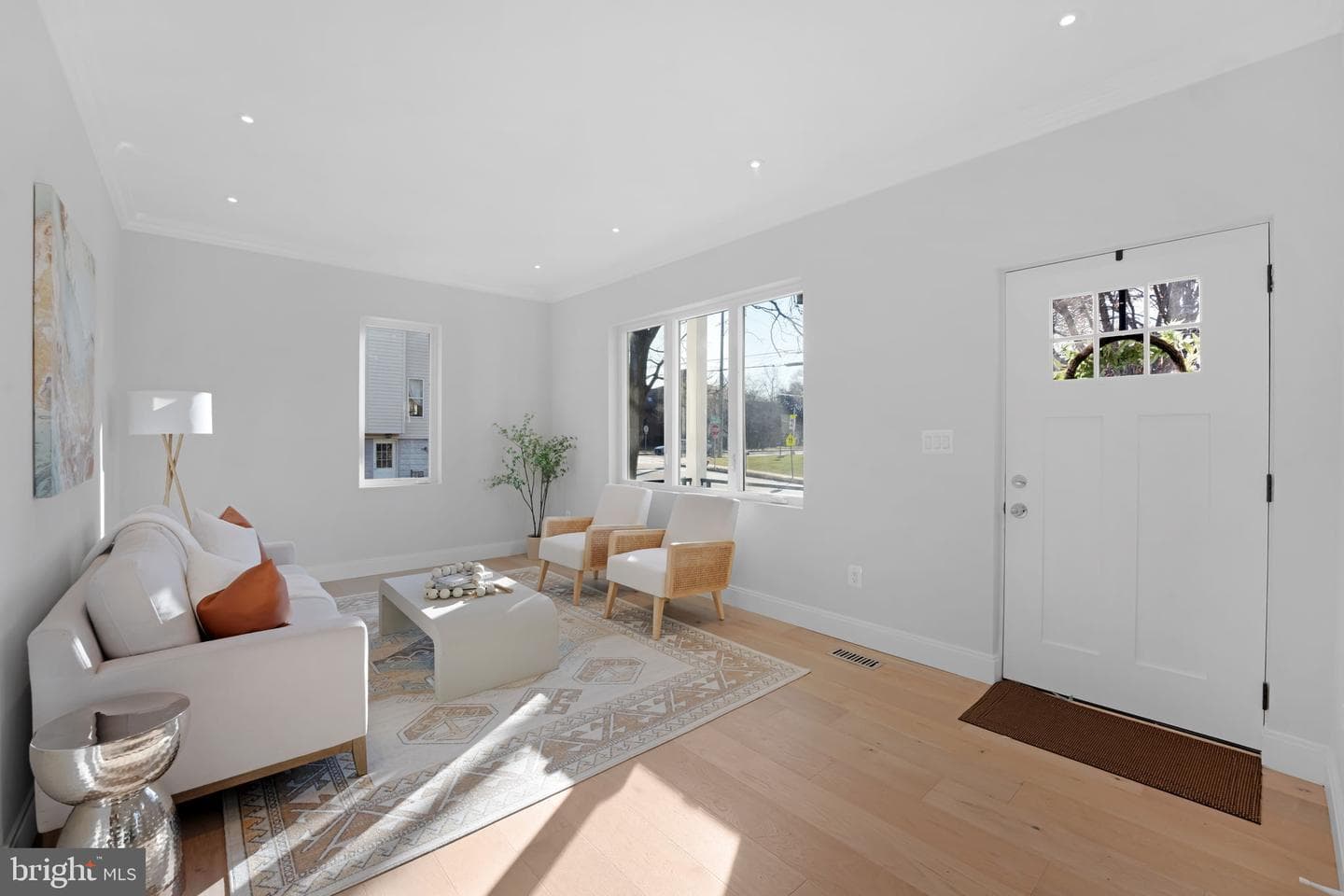 503 Orchard Street NW photo 3
