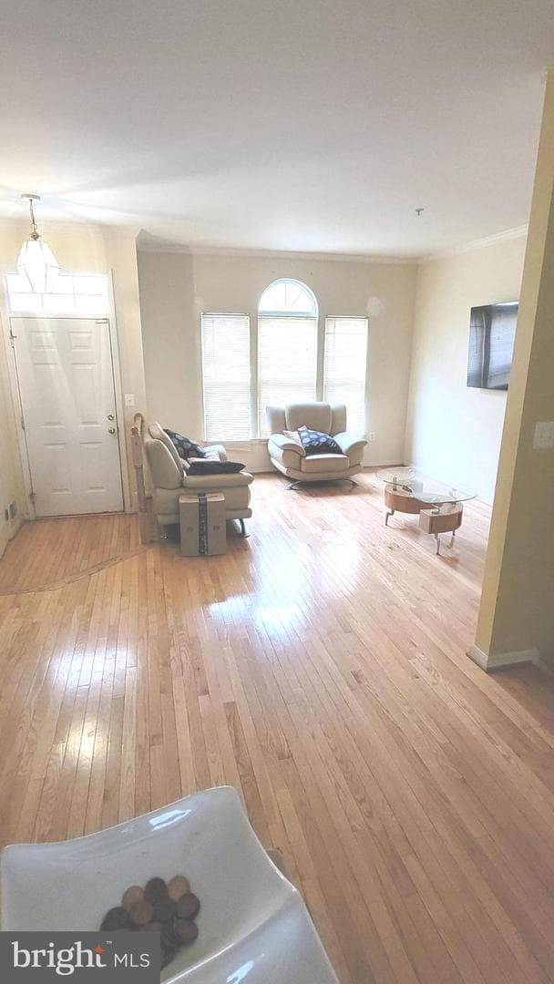 6086 Madison Pointe Court photo 4