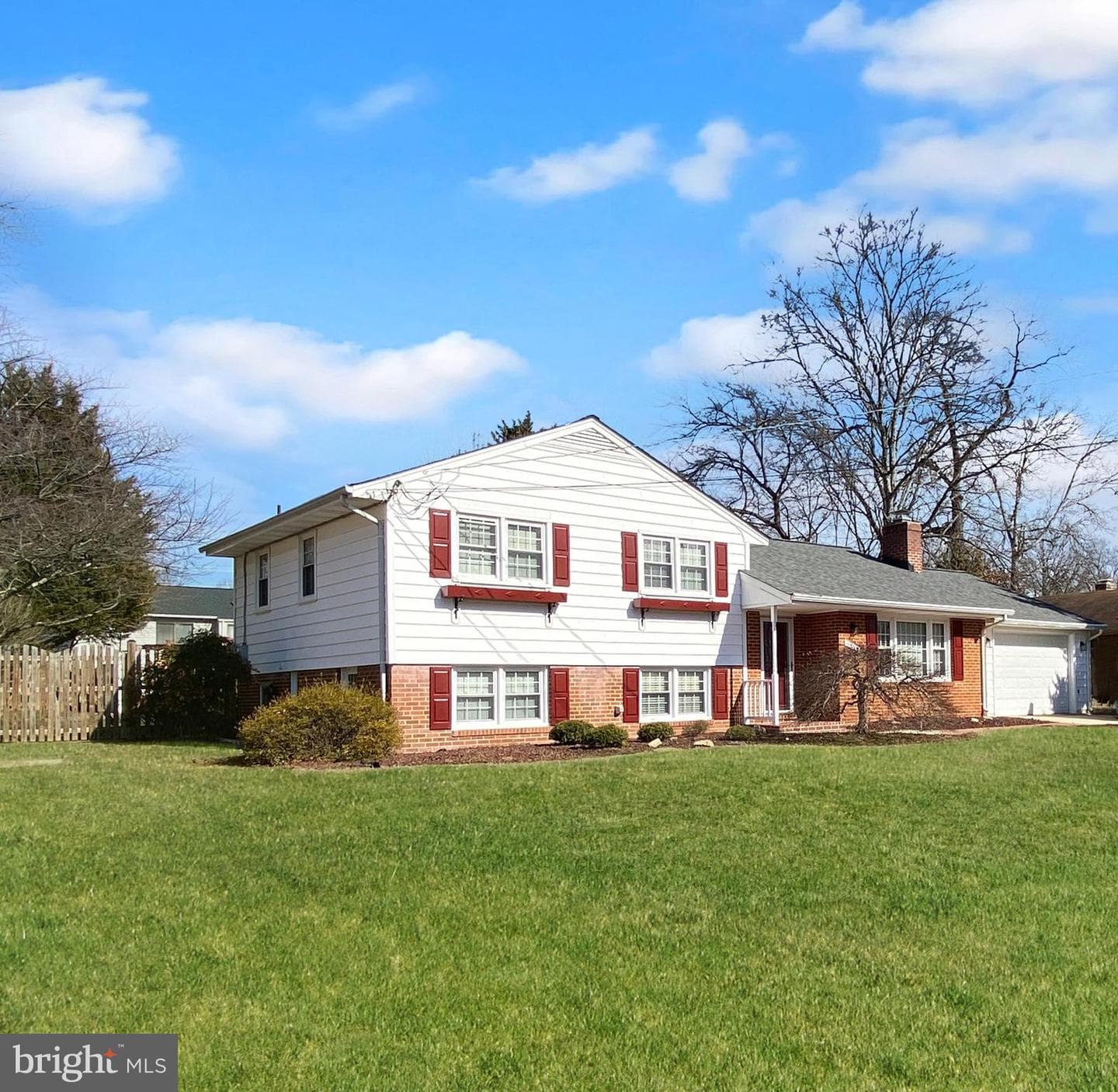 5505 Munsey Place photo 2