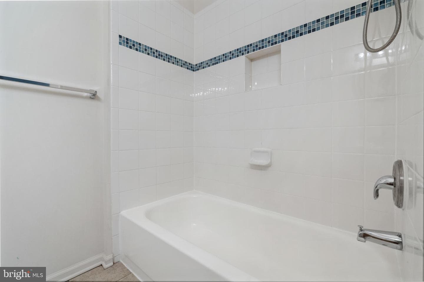 6300 Meadow Glade Lane photo 20