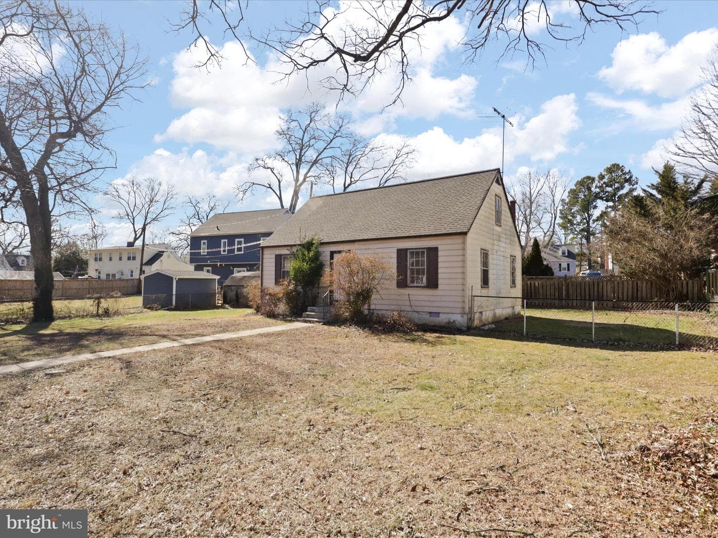 2834 Bolling Road photo 6