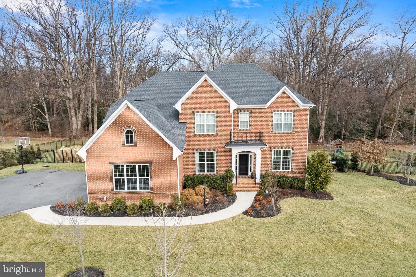 10259 Forest Lake Drive photo 2