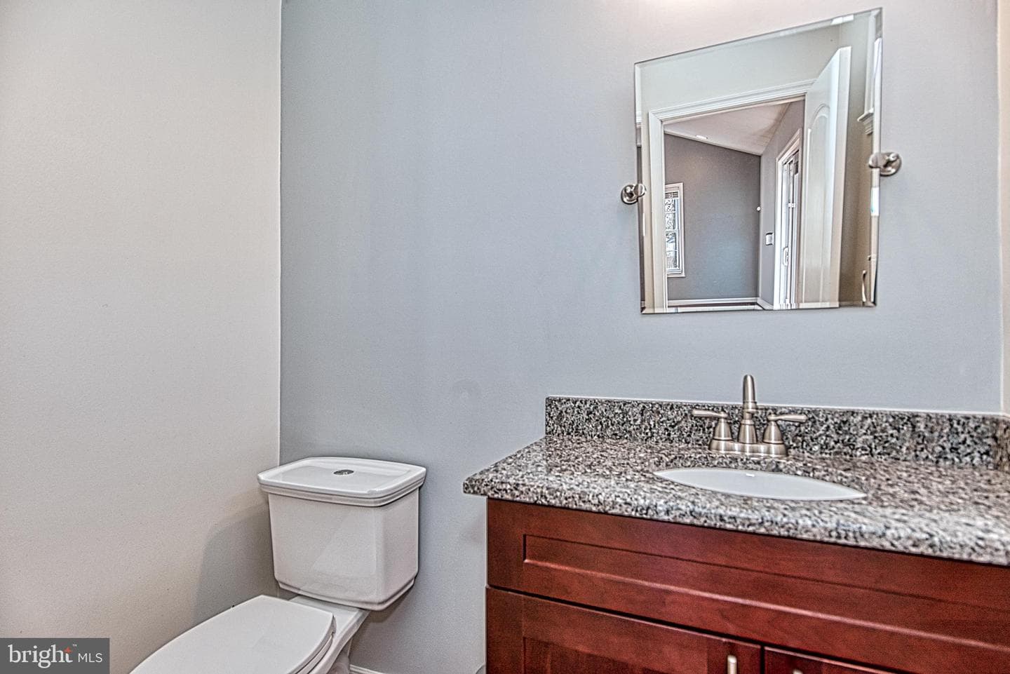 5004 Laburch Lane photo 35