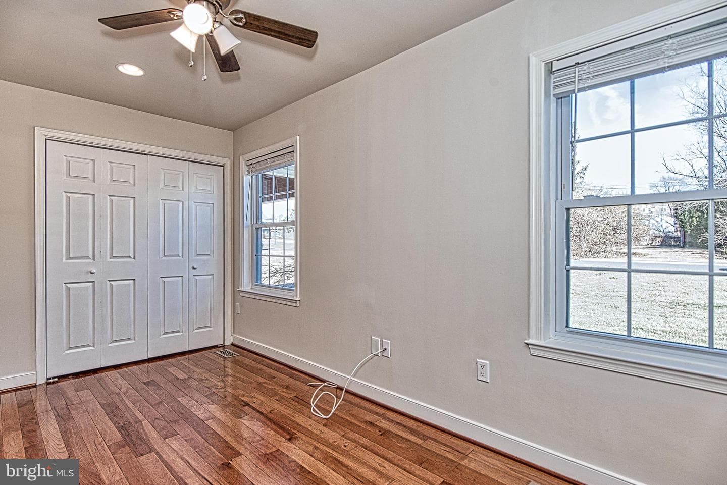 5004 Laburch Lane photo 36