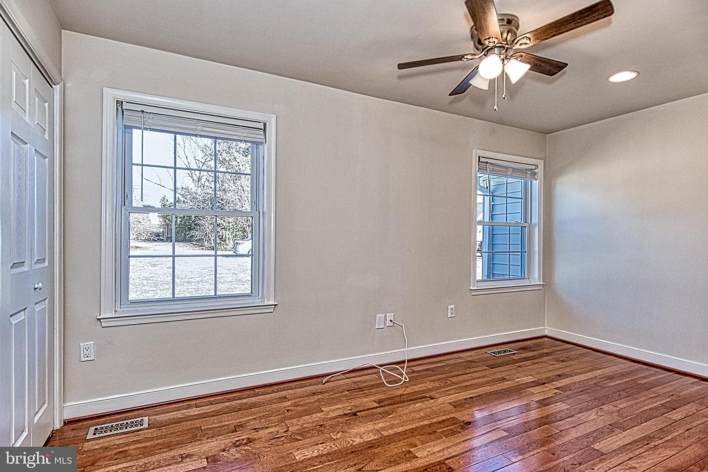 5004 Laburch Lane photo 38