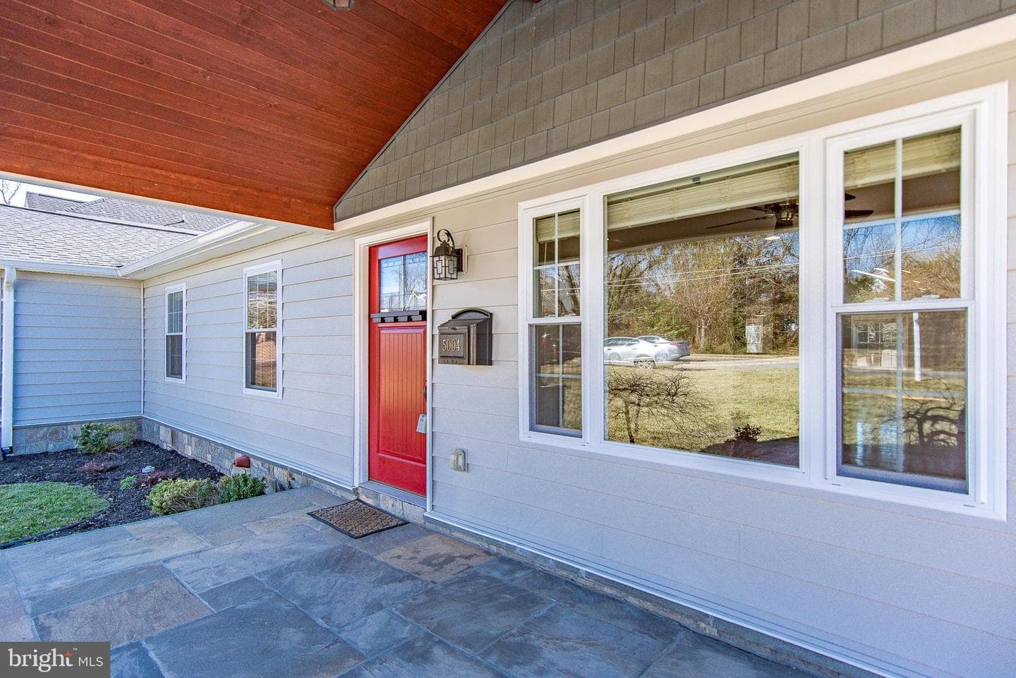 5004 Laburch Lane photo 9
