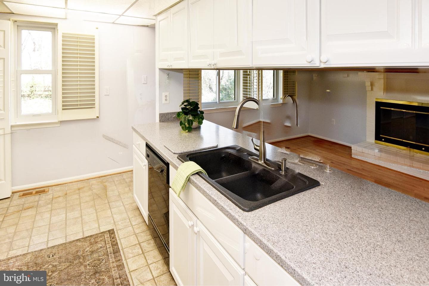 11040 Saffold Way photo 16