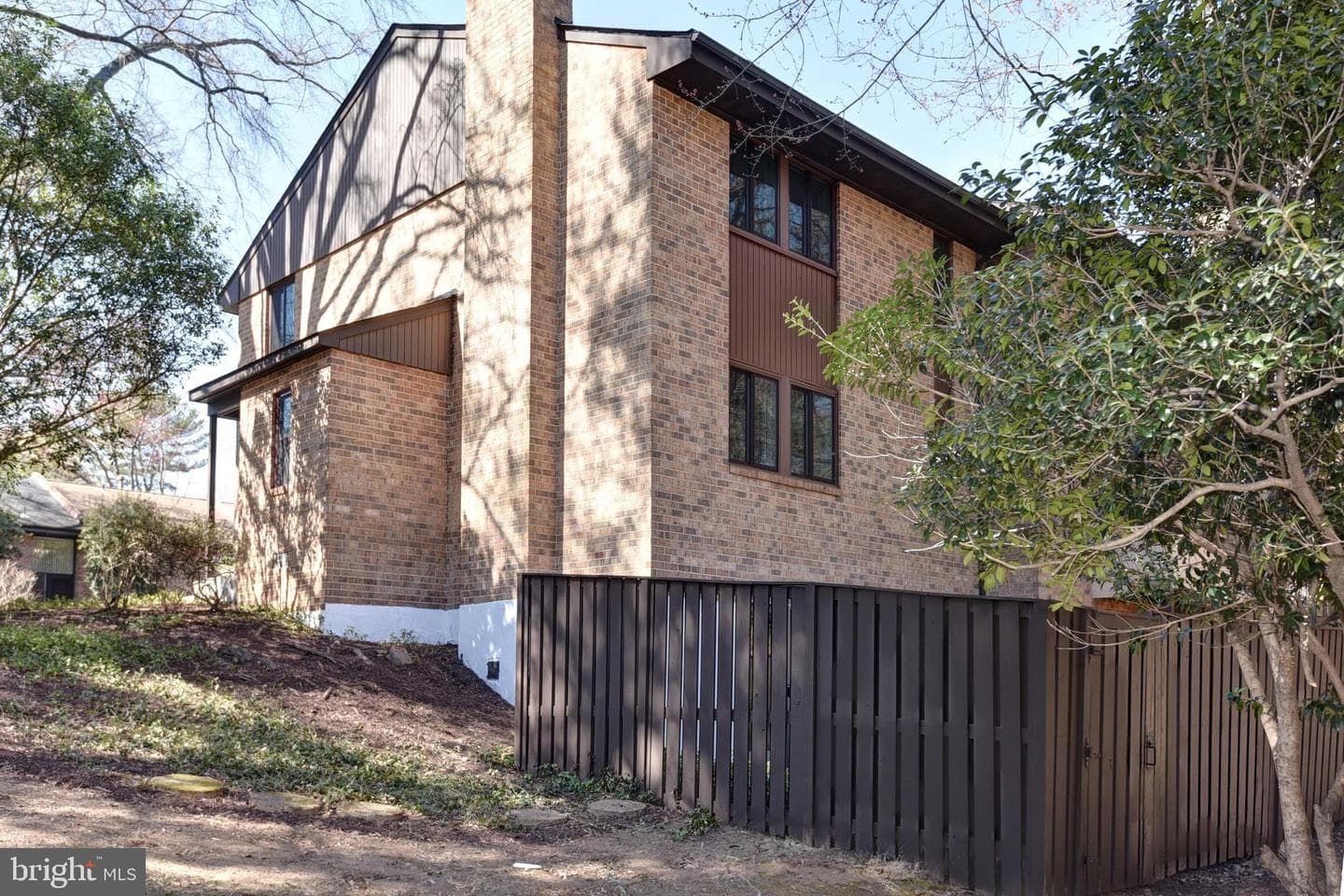 11040 Saffold Way photo 6