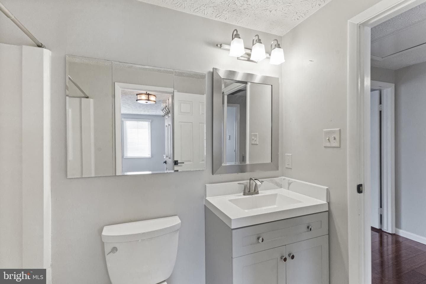 5849 Clarendon Springs Place photo 21