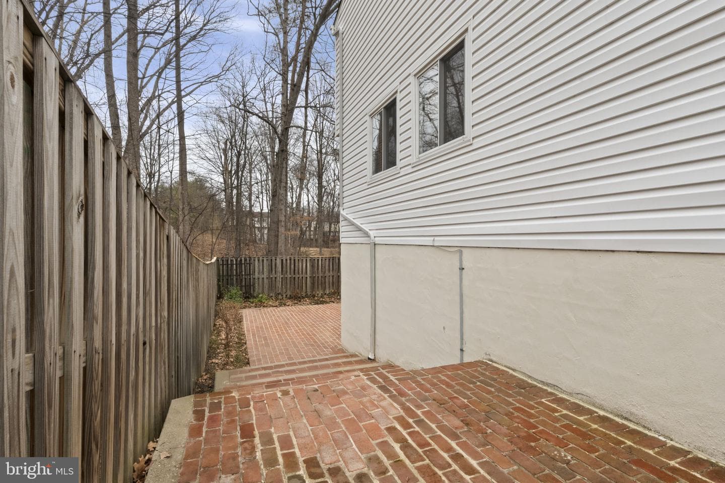 5849 Clarendon Springs Place photo 37