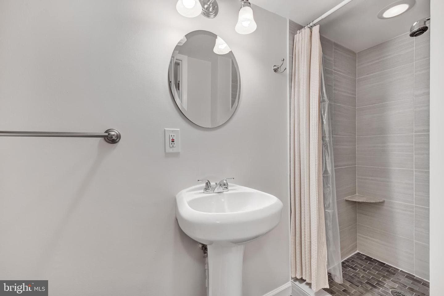 10902 Barton Hill Court photo 25