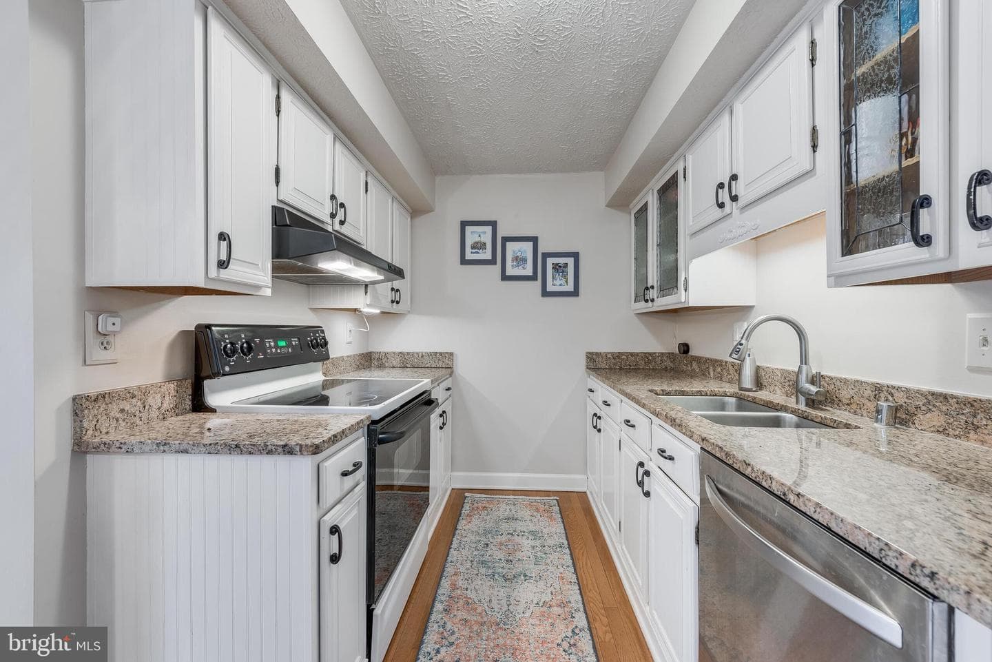 10902 Barton Hill Court photo 7