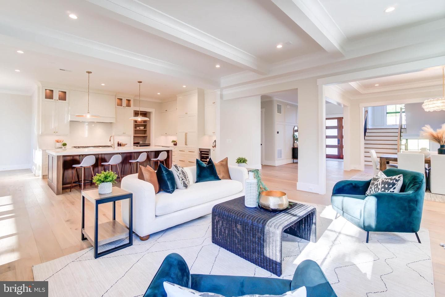 1806 Dumbarton Street photo 11