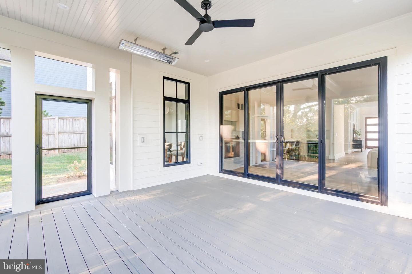 1806 Dumbarton Street photo 26
