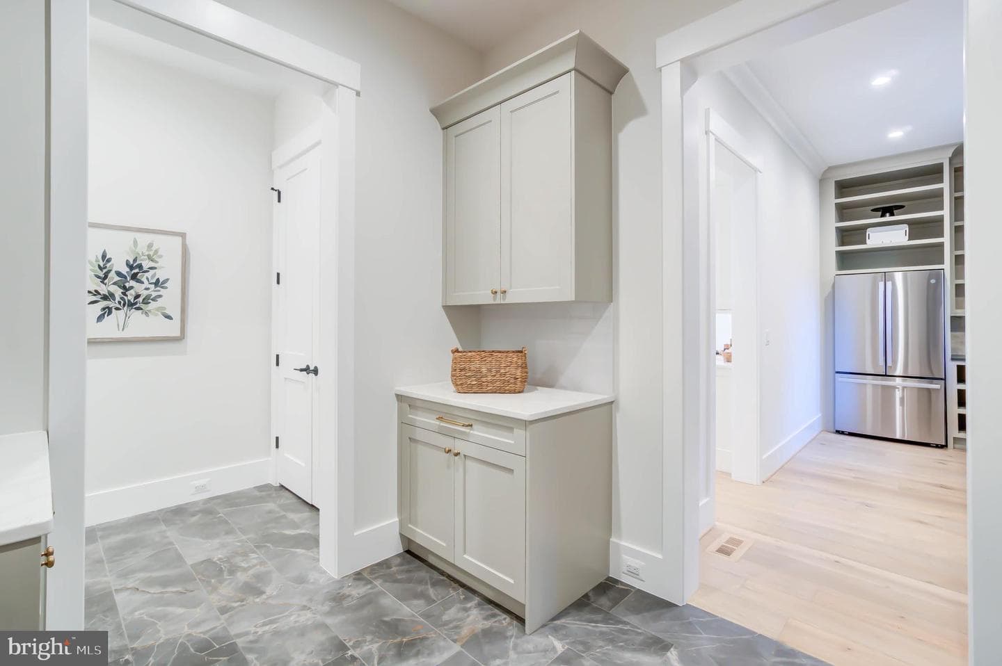 1806 Dumbarton Street photo 29