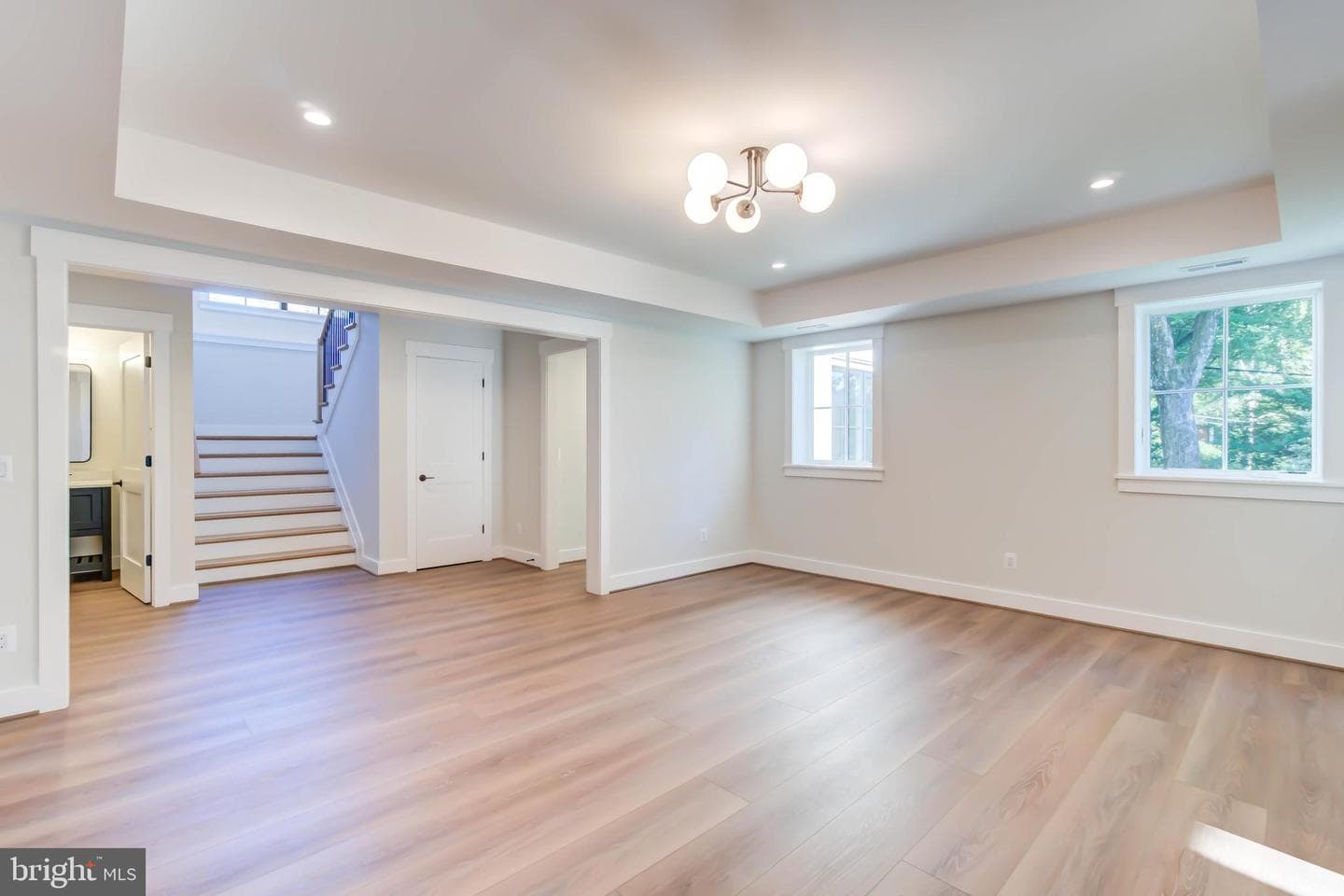 1806 Dumbarton Street photo 60
