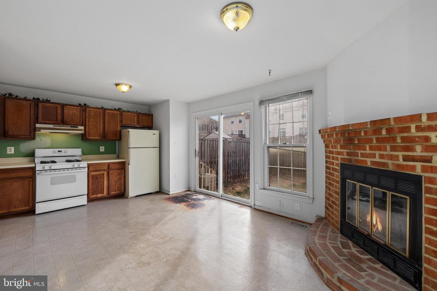 7471 Towchester Court photo 14