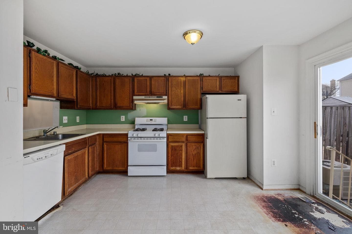 7471 Towchester Court photo 15