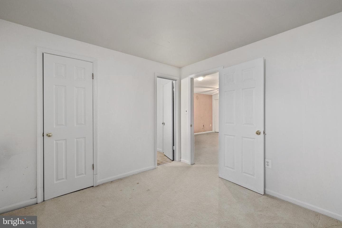 7471 Towchester Court photo 34