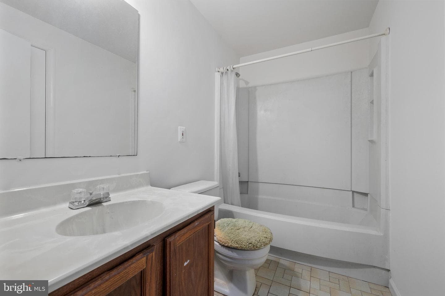 7471 Towchester Court photo 35
